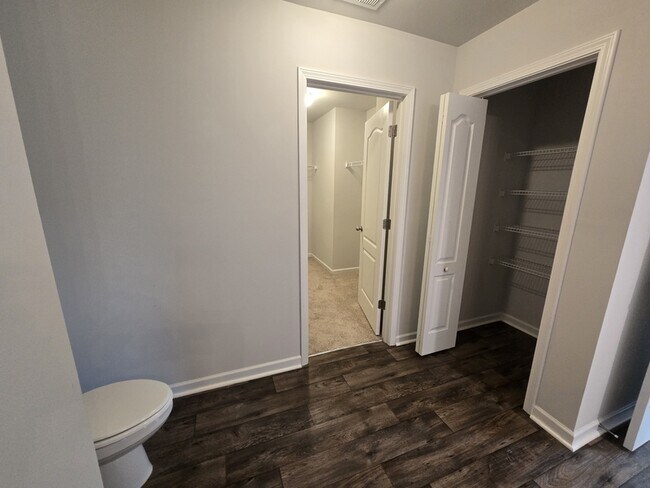 Building Photo - 129 Maple Tree Ln