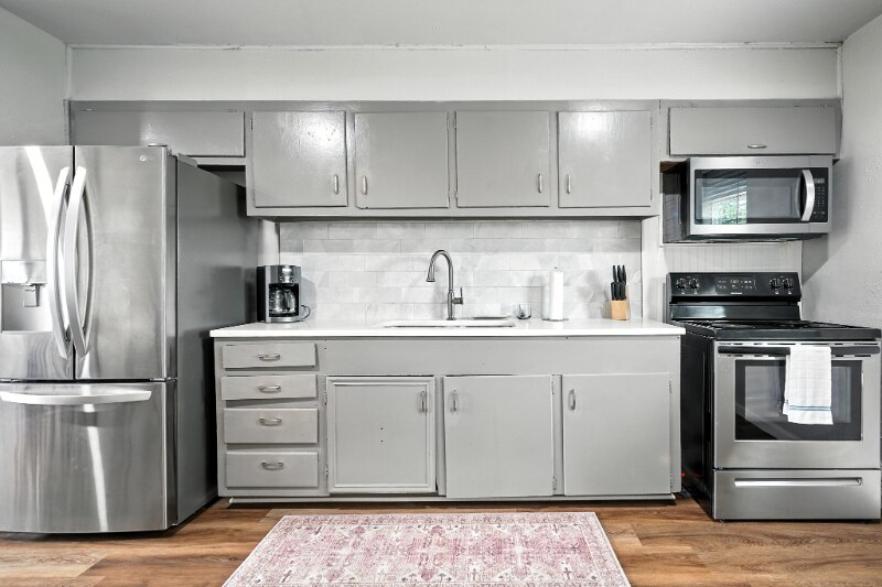 Building Photo - 426 Penrose Dr