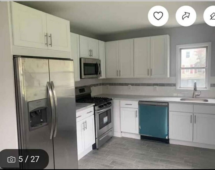 Building Photo - 119 S Academy St