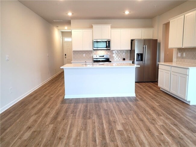 Building Photo - 310 Sound Cir