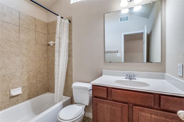 Building Photo - 2709 Foxpoint Trail
