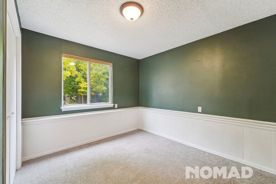 Building Photo - 3206 Crockett St