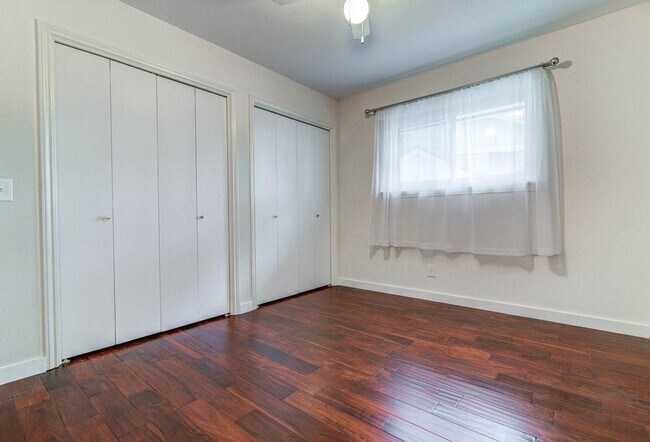 Building Photo - 2300 Cypress Point E