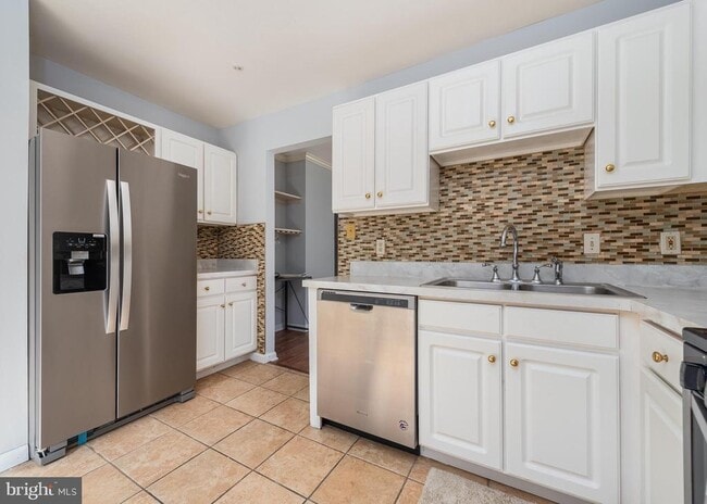 Building Photo - 5971 Millrace Ct