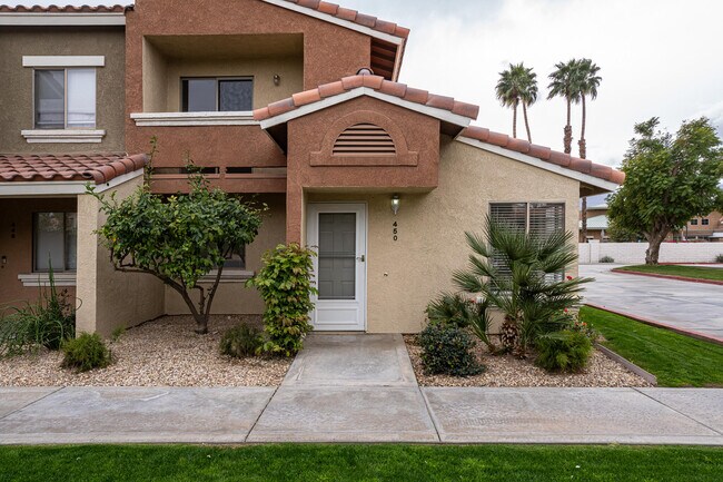 Building Photo - 450 Tava Ln