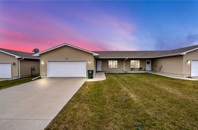 Building Photo - 5482 Summerland Drive