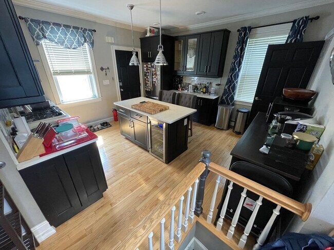 Building Photo - 117 Boston St