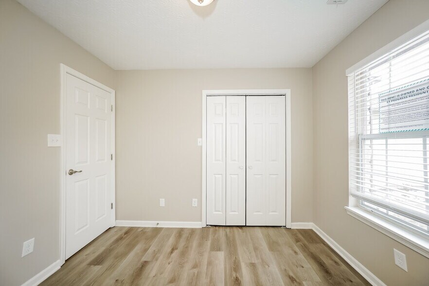 Building Photo - 7068 Carrie Dr