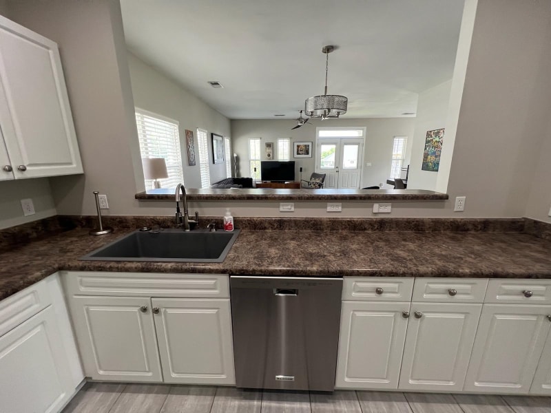 Building Photo - 105 Woodside Cir