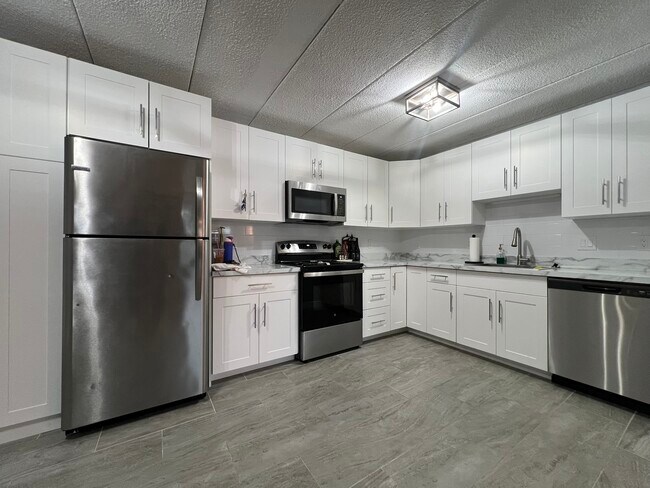 Building Photo - 40 High St