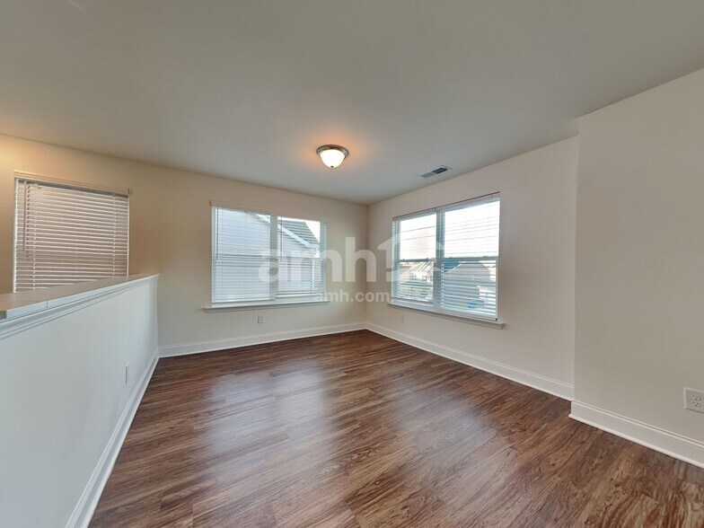 Building Photo - 1120 Ashlyn Ct