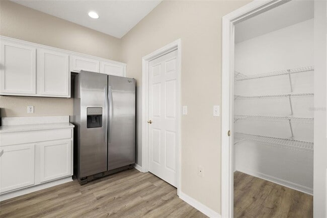 Building Photo - 1037 Brenton Manor Dr