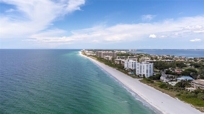 Building Photo - 775 Longboat Club Rd