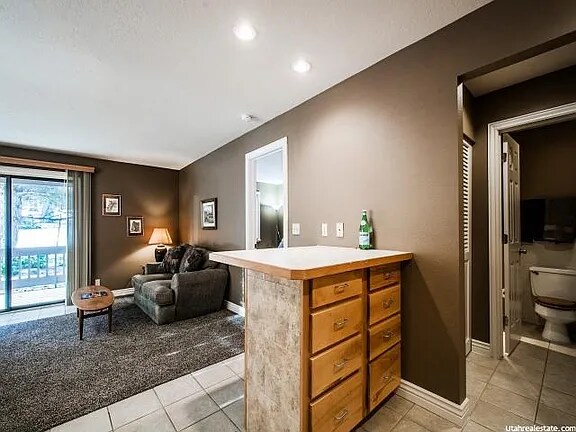 Building Photo - 2025 Canyons Resort Dr