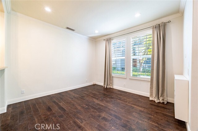 Building Photo - 12 Nantucket Ln