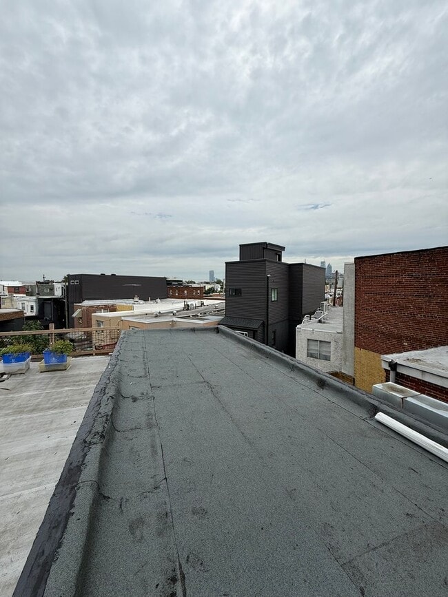 Building Photo - 1710 E Passyunk Ave