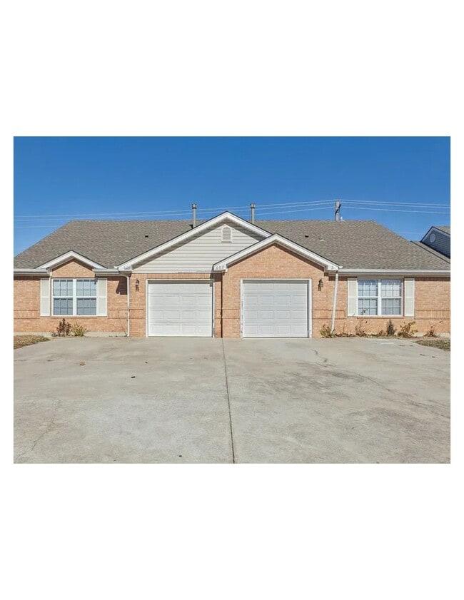 Building Photo - 604 Welston Cir