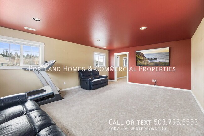 Building Photo - 16075 SE Winterborne Ct