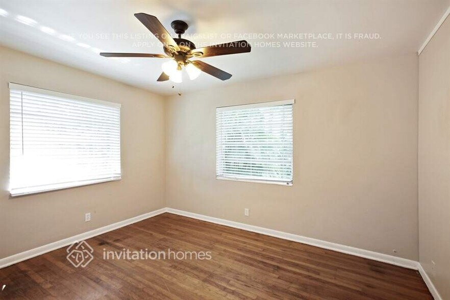 Building Photo - 108 NE 22nd St