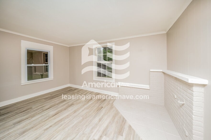 Building Photo - 120 Bradford St