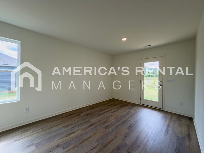 Building Photo - Coming Soon! Available to View Now!!