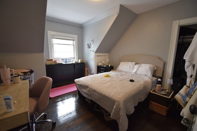 Building Photo - 33-35-35 Ridgemont St