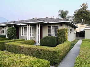 Building Photo - 346 W Lemon Ave