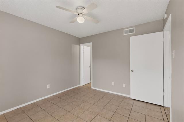 Building Photo - 8024 Cambridge Cir