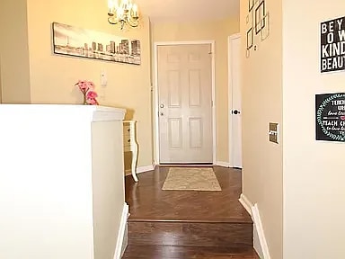 Building Photo - 4807 Claremont Ct