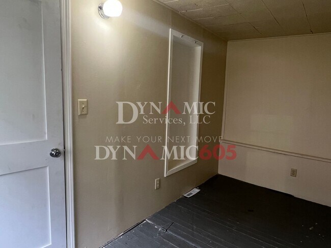 Building Photo - Studio with Bathroom - All Utilities Paid ...