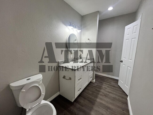 Building Photo - Modern 4 Bedroom 2 Bathroom home for rent!