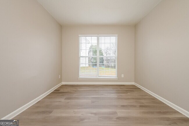 Building Photo - 545 Wyntuck Dr