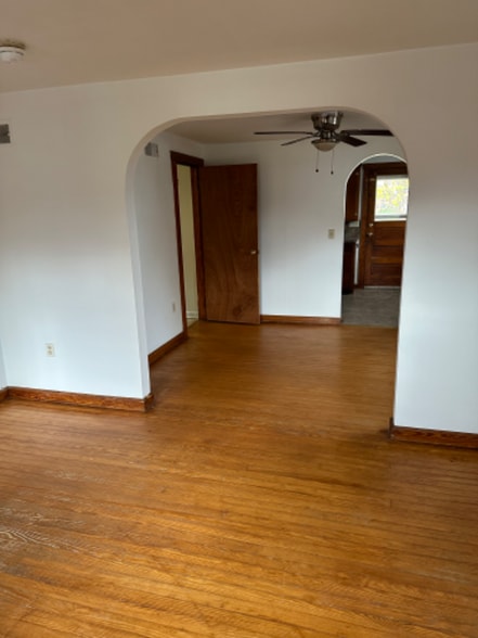 Building Photo - 745 Naylor Ave