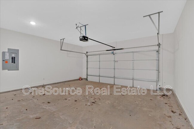 Building Photo - 4444 Sullivan Rd SW