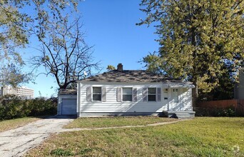 Building Photo - 2 Bedroom