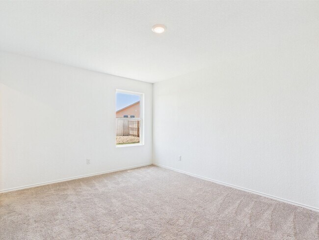Building Photo - Comfortable and Functional 3 Bedroom, 2 Bathroom Home