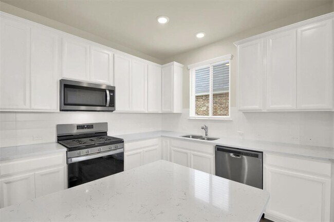 Building Photo - 244 Bayberry Cir