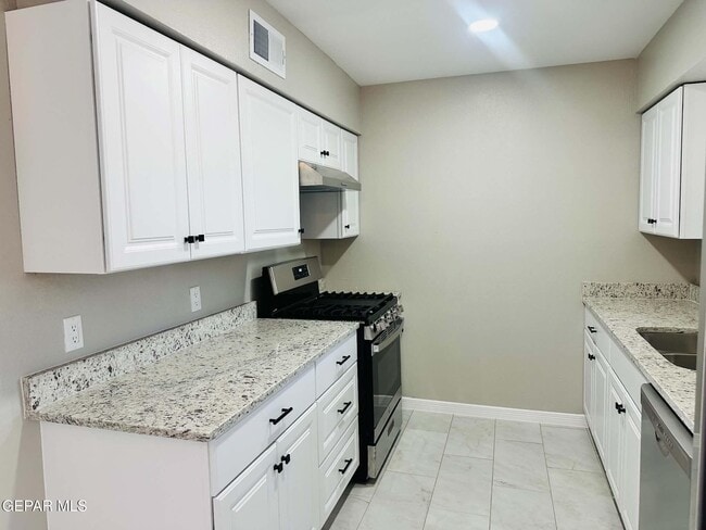 Building Photo - 11733 Lorri Dr