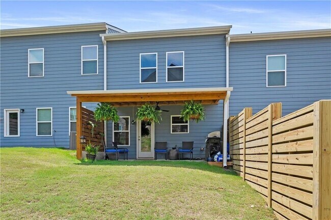 Building Photo - 229 Dupont Dr