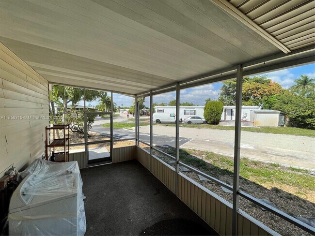 Building Photo - 2903 Harbor Ln