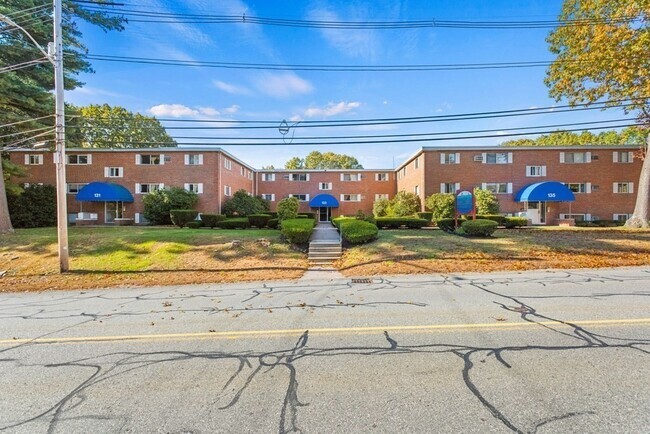 Lake Pearl Condominium Buildings - 131 Creek St