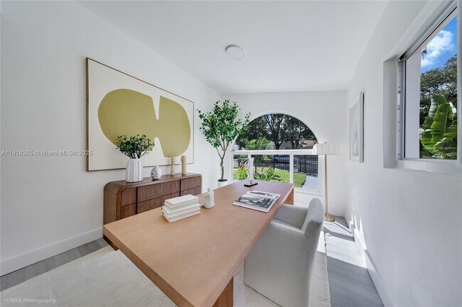 Building Photo - 871 NE 81st St