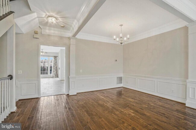 Building Photo - 6340 Walking Ln