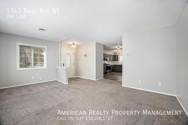 Building Photo - 1942 Ball Ave NE