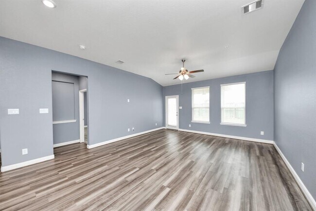 Building Photo - 931 Barstow Dr