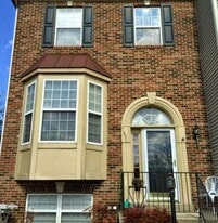 End Unit TH - 7358 Old Pohick Way