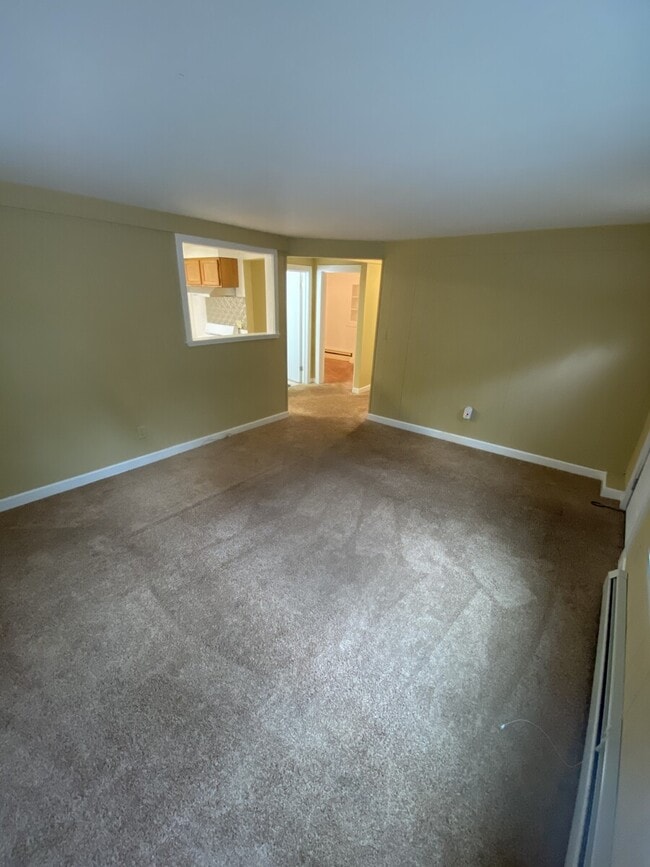 Building Photo - 7932 Violet Dr