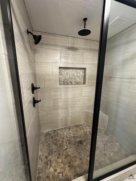 Building Photo - 126 Locks Heath Ct