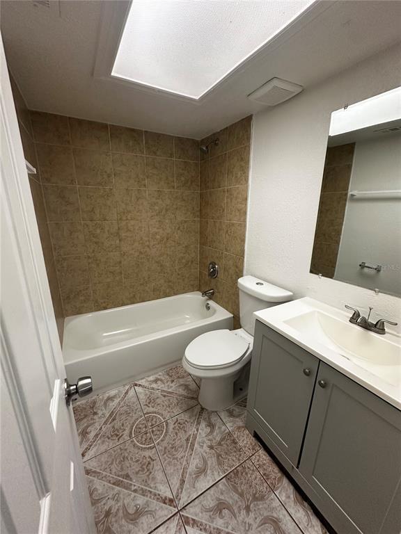 Building Photo - 4655 Cepeda St