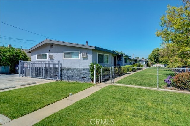 Building Photo - 3630 Russell St